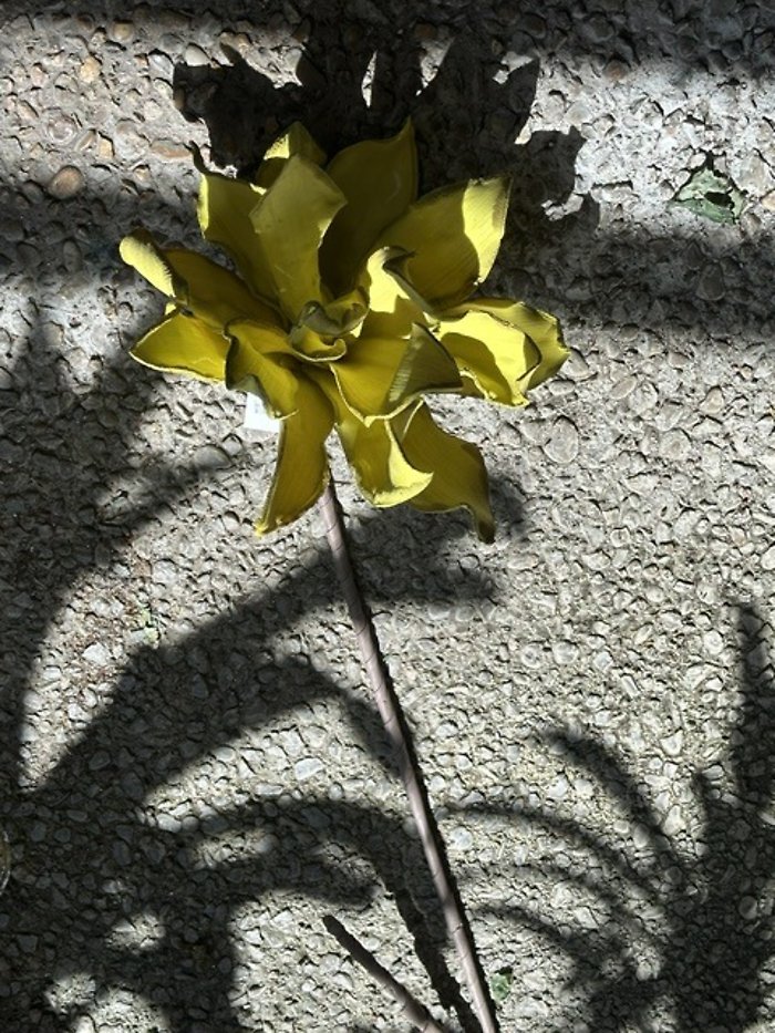 Chartreuse floral stem