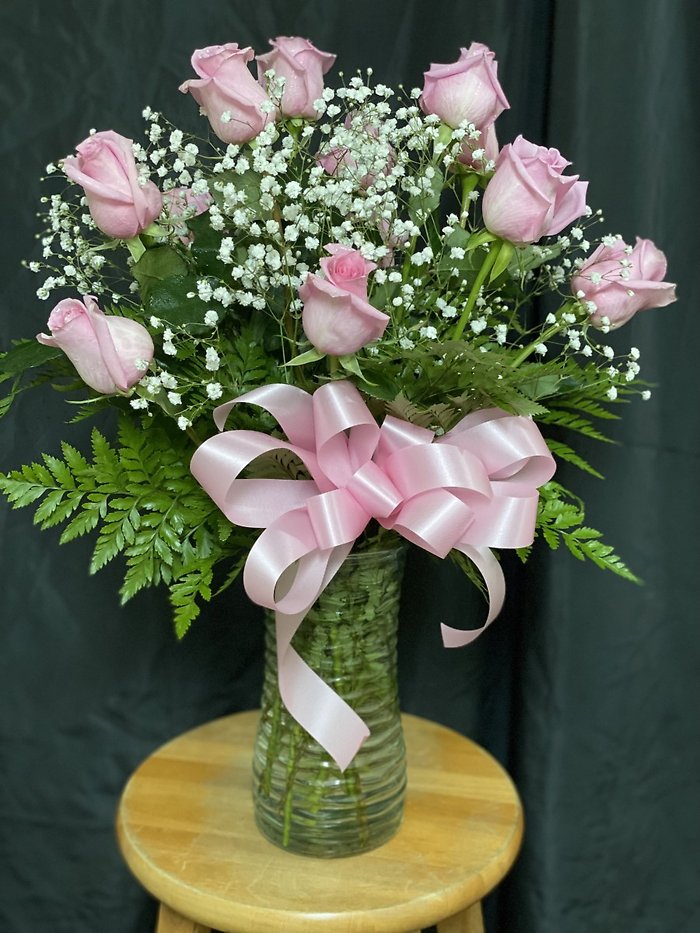 Classic Dozen light Pink roses