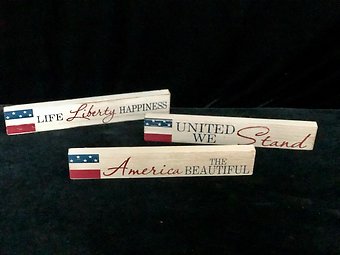 Patriotic wooden plaques