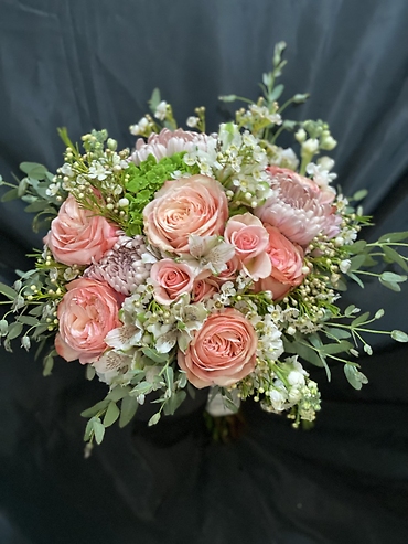Sweet Pea Bridal bouquet