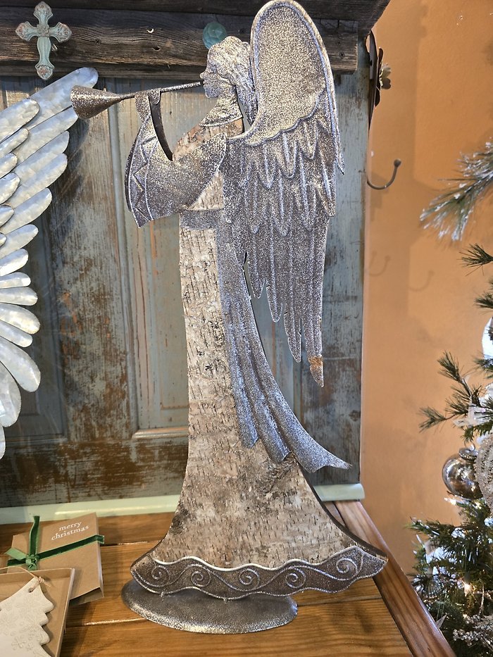 Large angel with birch bark and trumpet