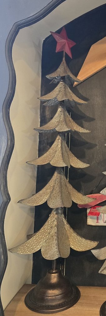 Metal table top tree large